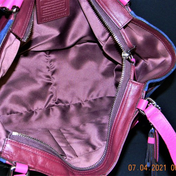 COACH QUILTED CARRIE PARK BAG - Picture 8 of 9